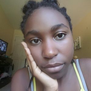 Meet your Posher, Teresa