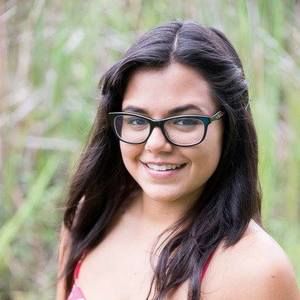 Meet your Posher, Yanin