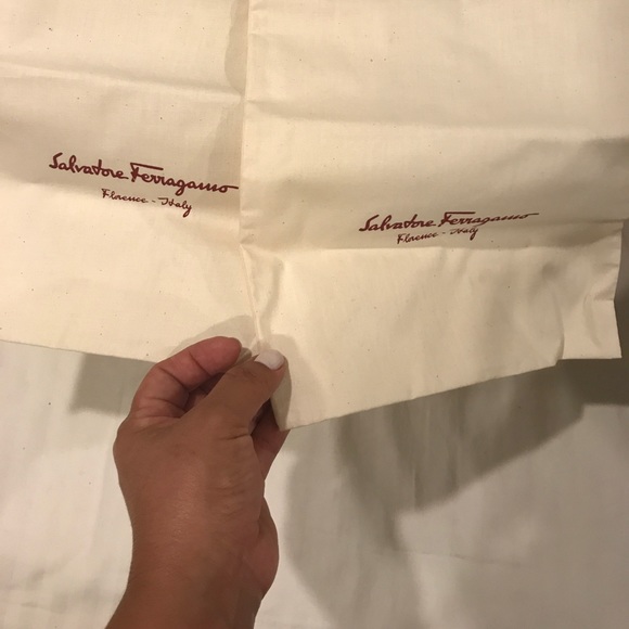 Shoe box - Picture 1 of 4