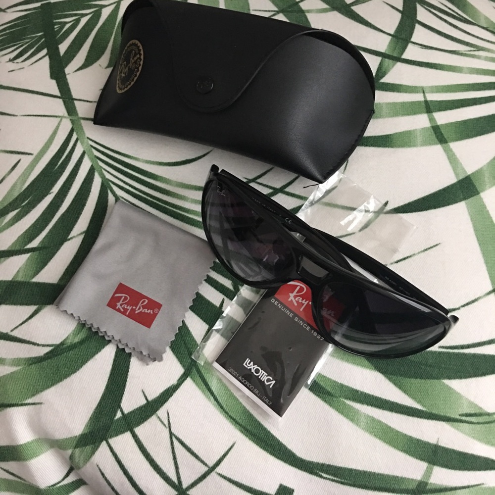 Rayban plastic frame aviators