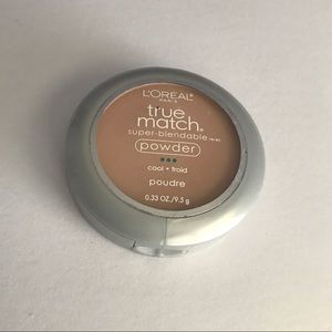 true match face powder in creamy natural