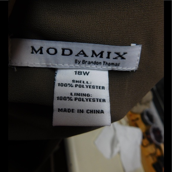 Glamorous Brown/Green Dress W/Pleated Design &Belt - Picture 5 of 5