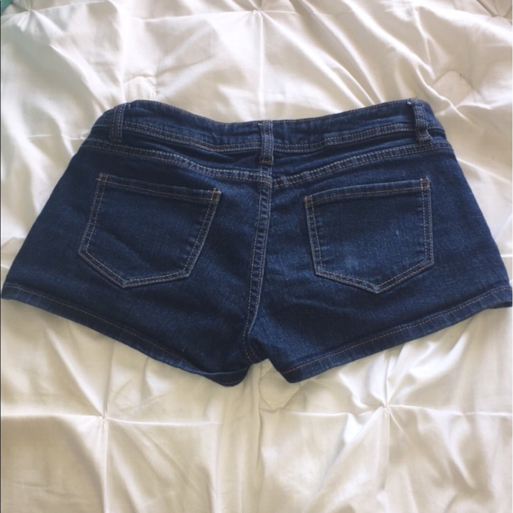 Zenana Jean Shorts - Picture 2 of 4