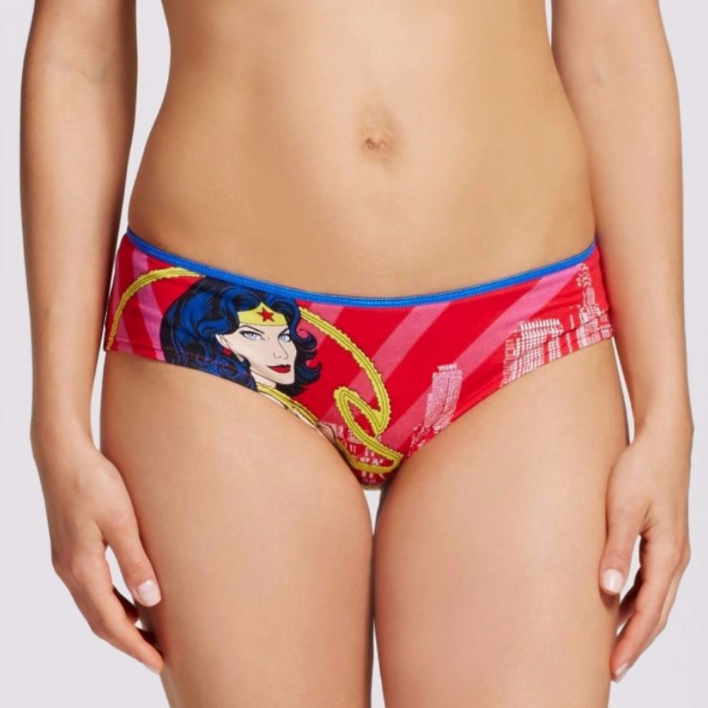 Wonder Woman Hipster Briefs