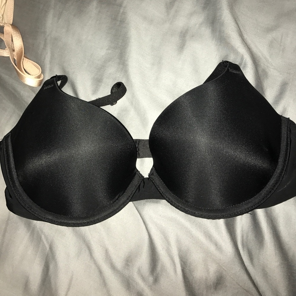 Vs bra 32 C NWOT Black