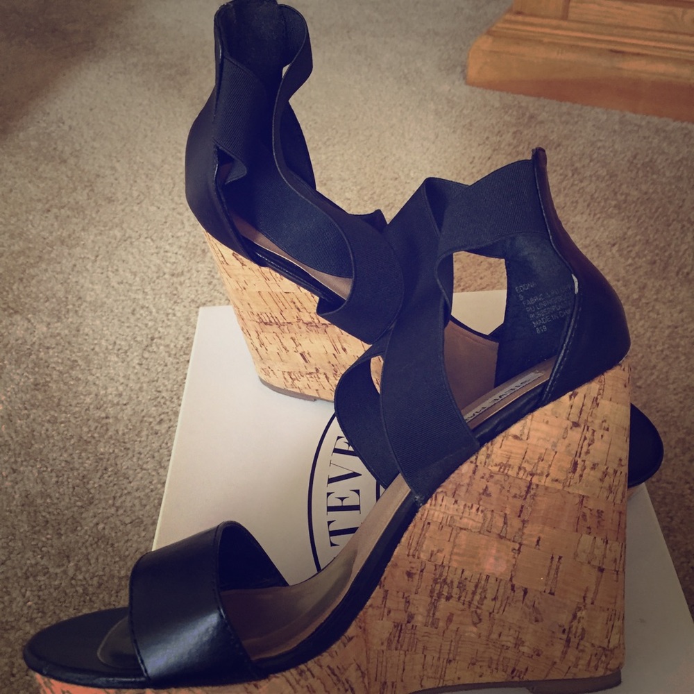 Steve Madden wedges
