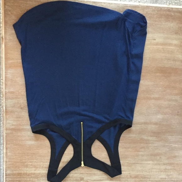 Two Tone Tank - Picture 3 of 3