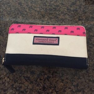 vineyard vines wallet