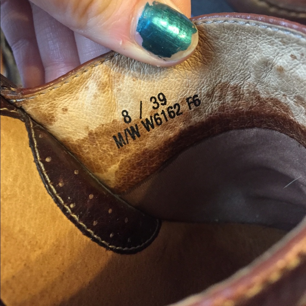 Born Clogs - Picture 3 of 3