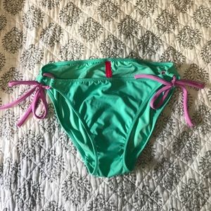 Victoria's Secret bikini bottoms Large