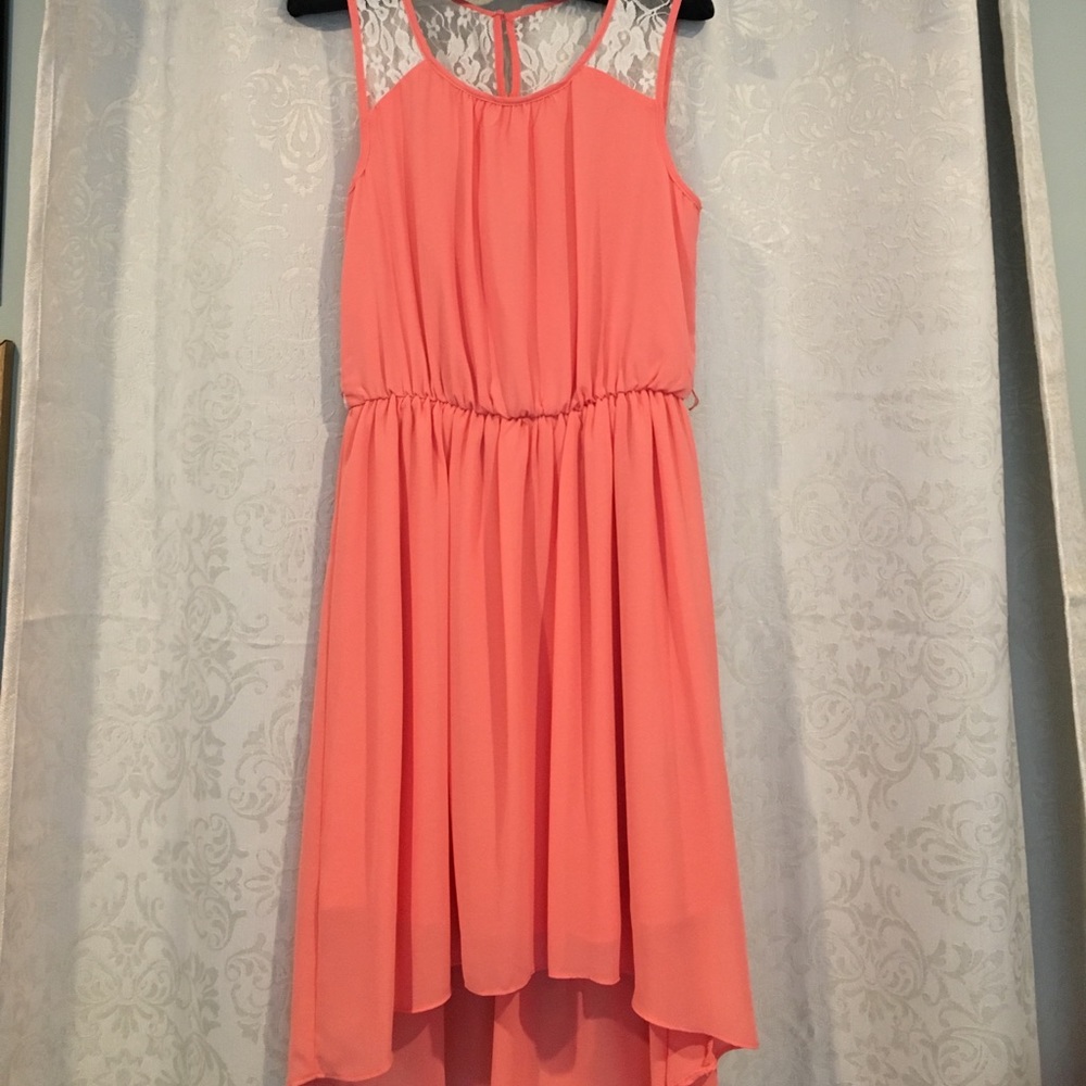 Peachy Lace-Back Dress
