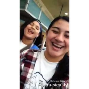 Meet your Posher, Tiare