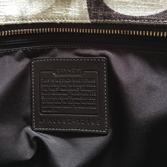 Coach Classic C Bag - Picture 5 of 8