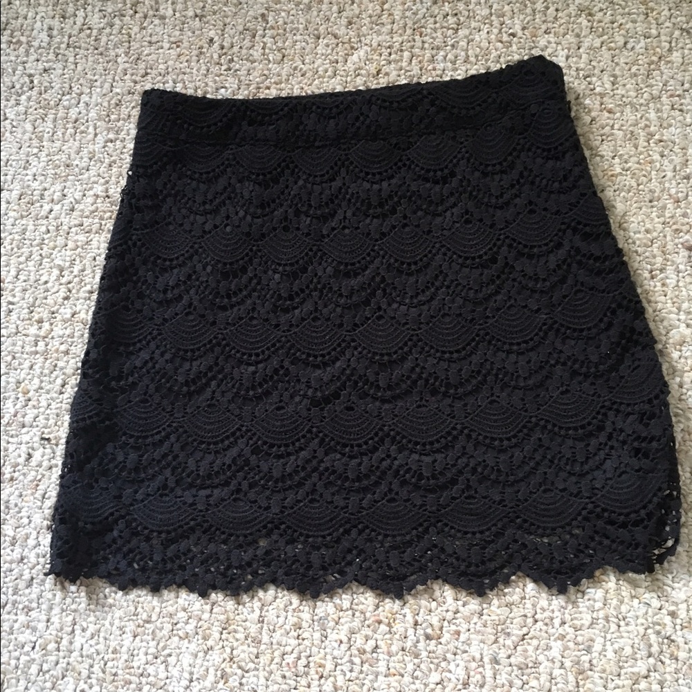 Forever 21 Lace Black Skirt