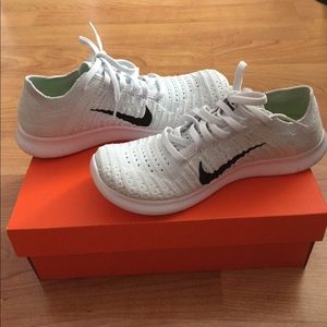 Nike Free RN Flyknit