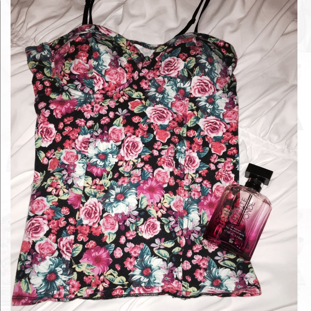 FLORAL TOP