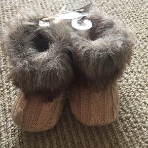 Fur boots
