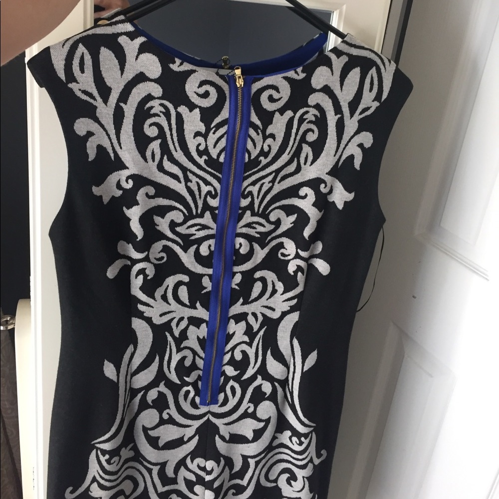 Dress - Picture 3 of 4
