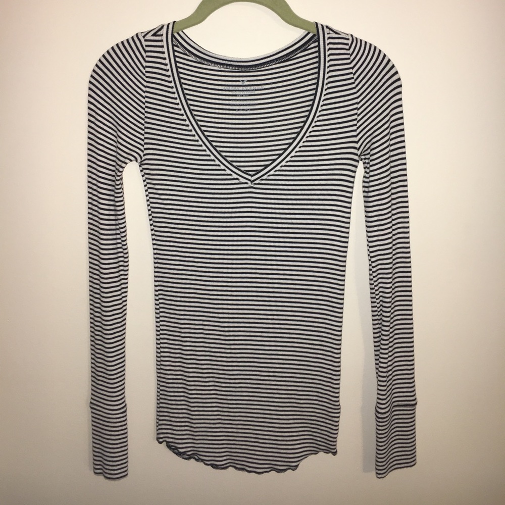 American Eagle long sleeve shirt