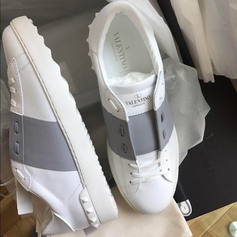 🌺SOLD🌺Valentino White and Grey Open Sneakers