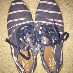 Toms sneakers!