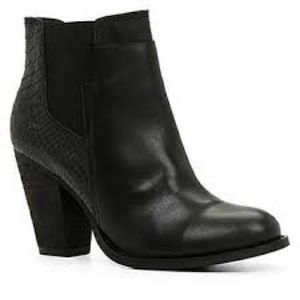 Black Aldo Sassi bootie sz 8 NWT