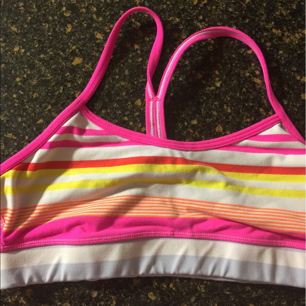 Lululemon sports bra
