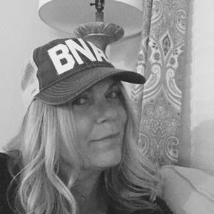 Meet your Posher, Pam