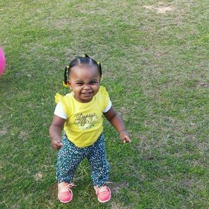 Meet your Posher, Cassandra