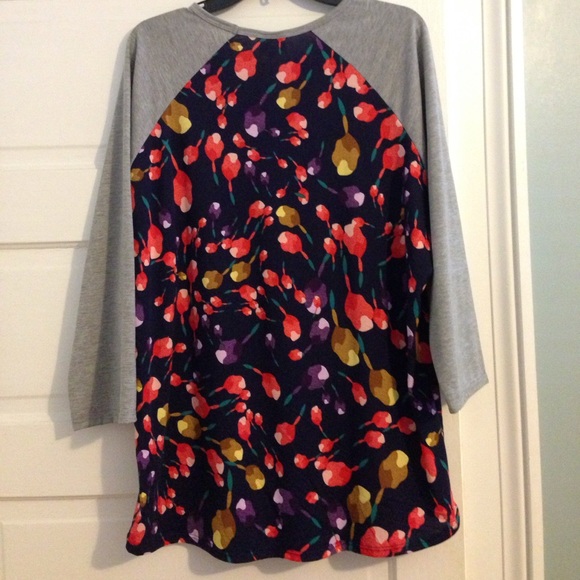 Patterned Lularoe Randy Shirt - Picture 3 of 3