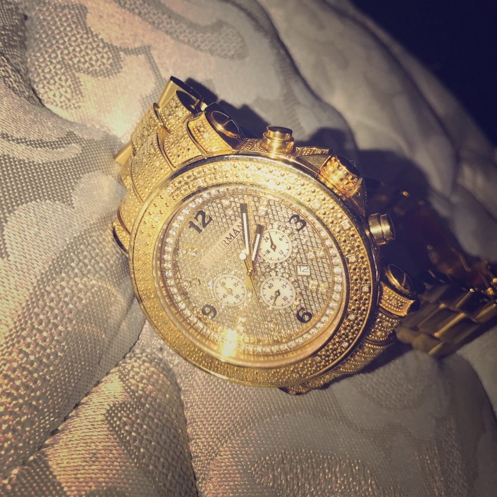 Luxurman gold watch