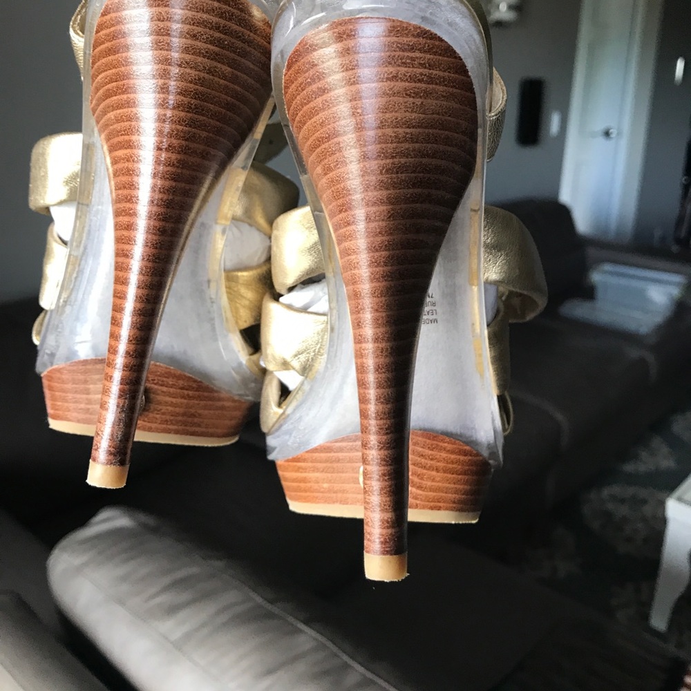 Michael Kors Heels - Picture 3 of 4