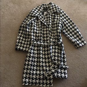 Houndstooth coat