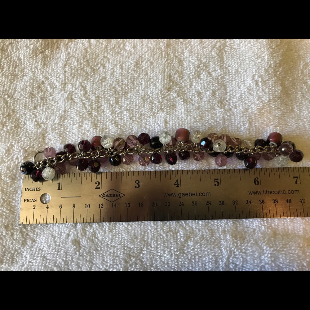 Costume. Bracelet