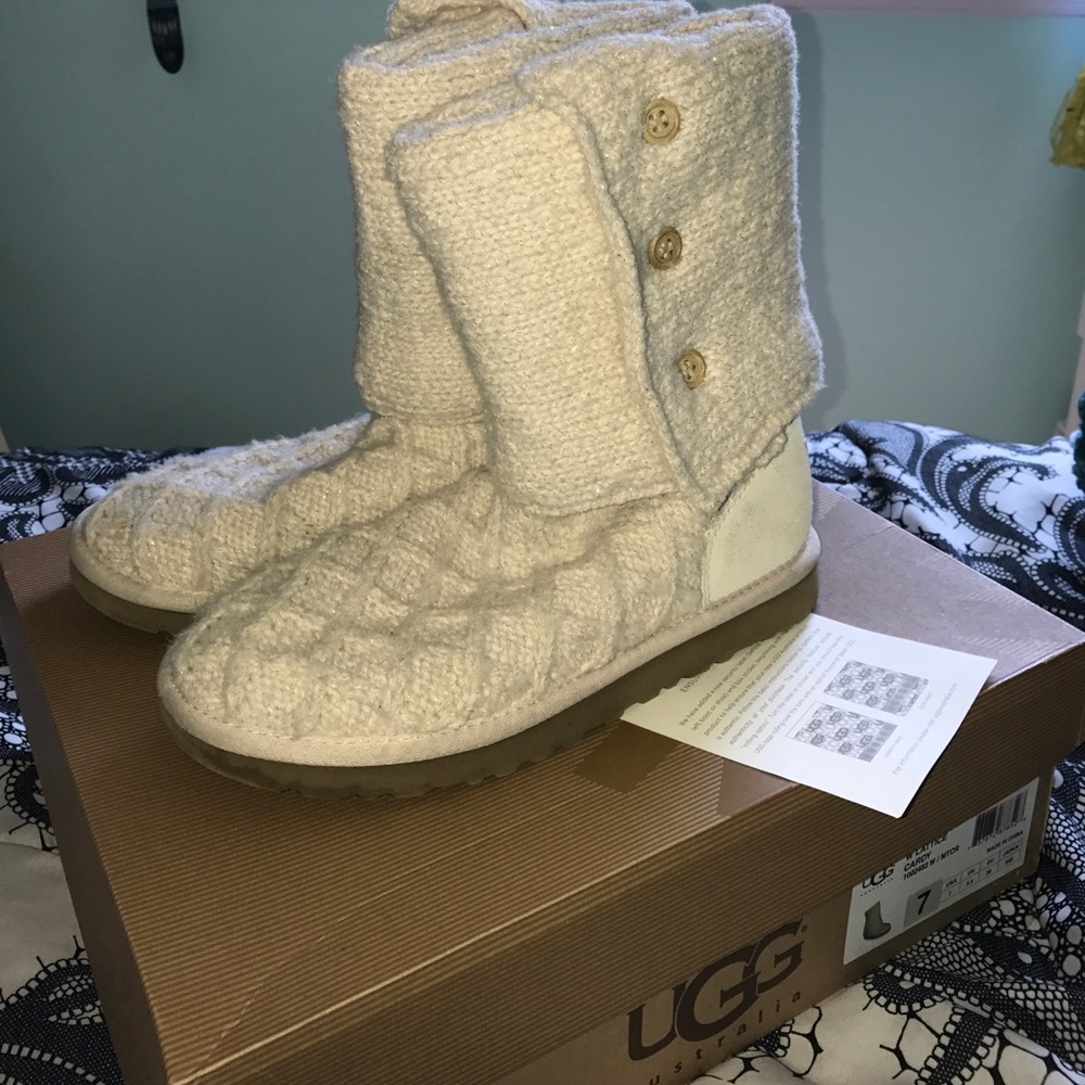 Lattice Cardy Cream Uggs