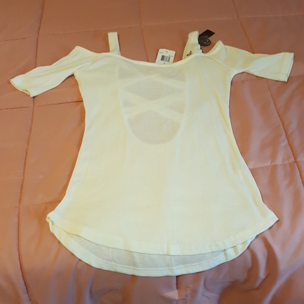 Woman's cold shoulder top