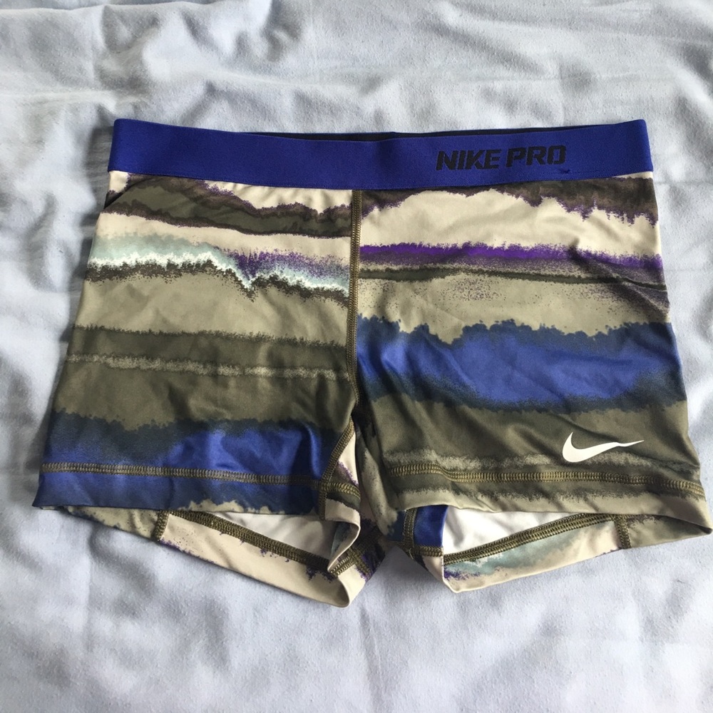 Women's Nike large spandex shorts