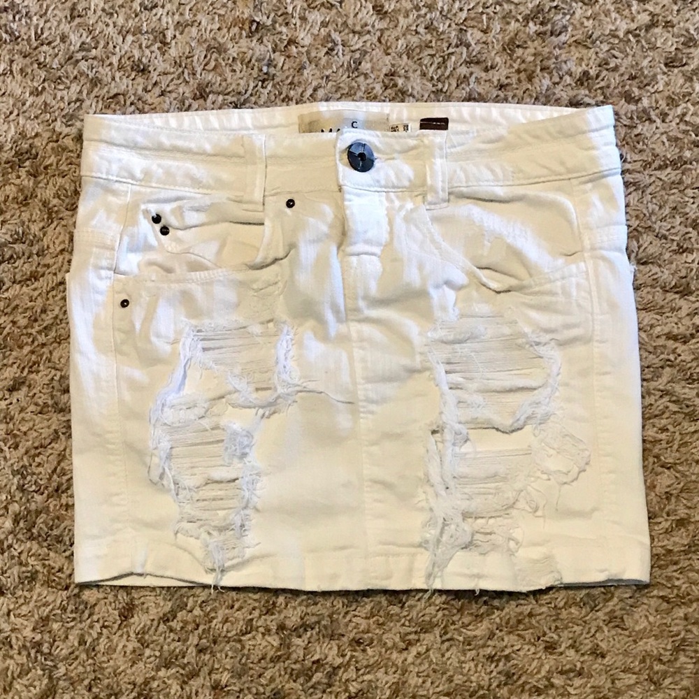 Match White Jean Destroy Mini Skirt; size US 1.