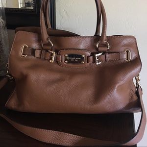 👜♥️Michael Kors Tote style leather handbag♥️👜