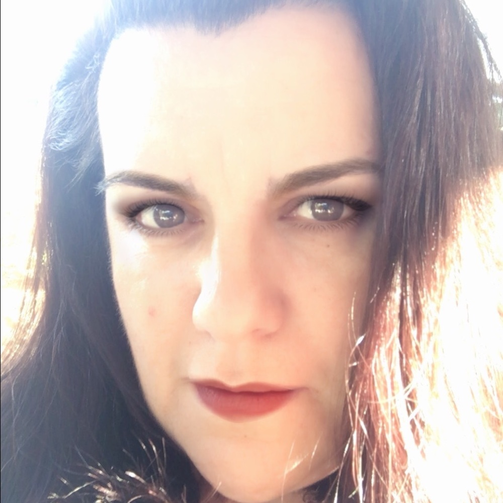 Meet your Posher, Leigh anne