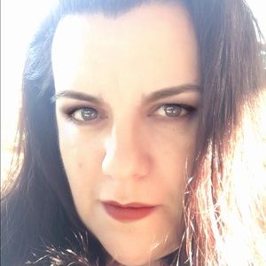 Meet your Posher, Leigh anne
