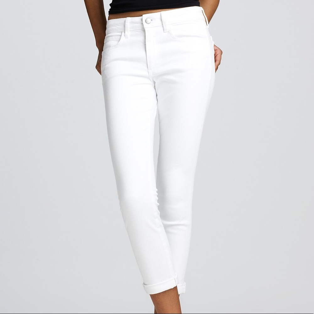 *LIKE NEW JOE'S JEANS WHITE SKINNY CROP SIZE 28