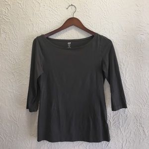 3/4 sleeve grey top