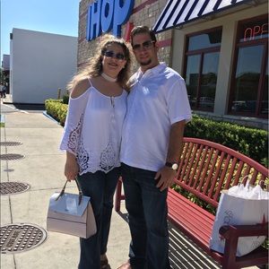 Meet your Posher, Lisvia