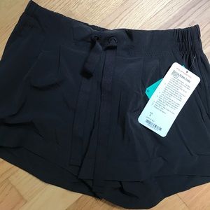 Lululemon shorta