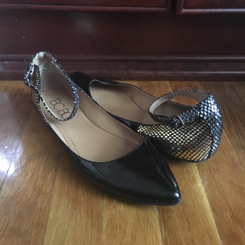 Pointed Flats - Picture 2 of 2