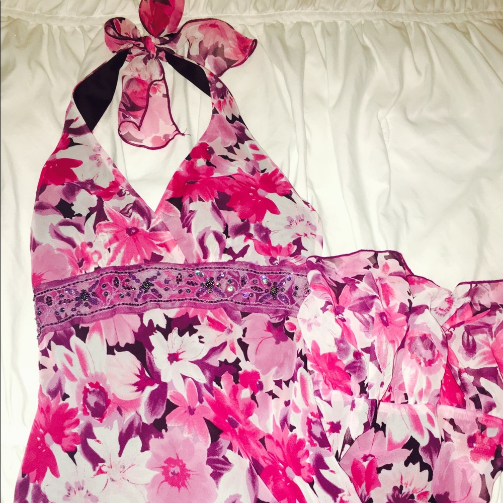 FLOWY SUMMER FLORAL DRESS