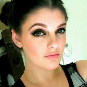 Meet your Posher, Mikayla