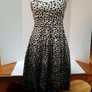 Calvin Klein Black White Strapless Dress 6 Easter