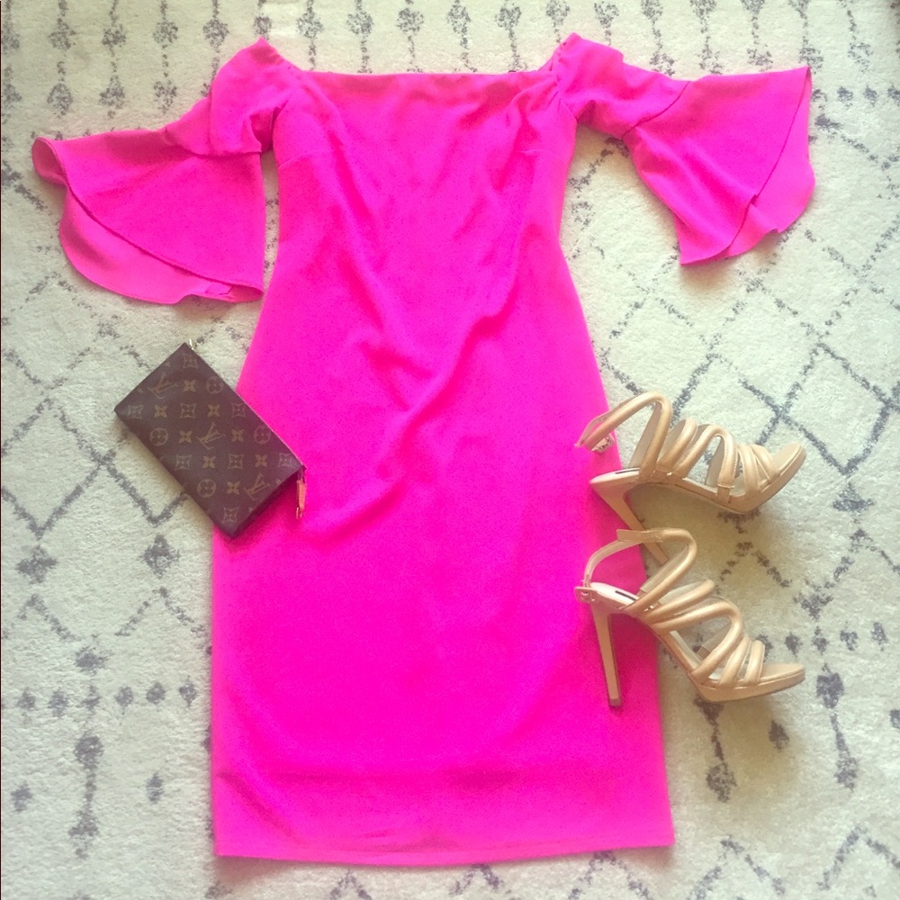 ⚠️FLASH SALE ⚠️ Off Shoulder Pink Cocktail Dress